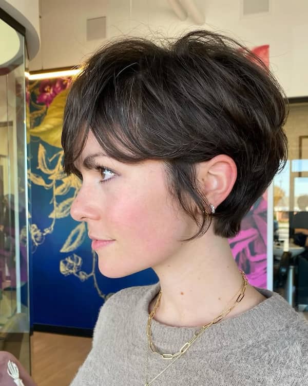 Pixie bob haircut with choppy ends